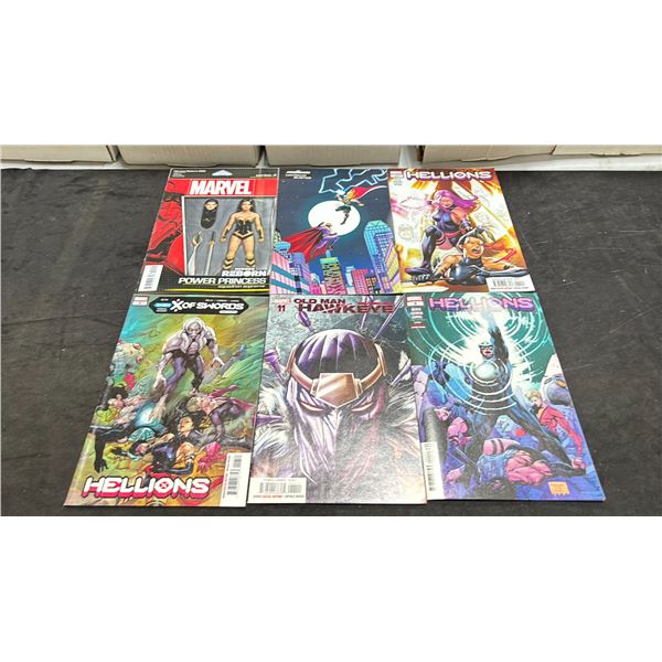 BOX OF ASSORTED COMIC BOOKS