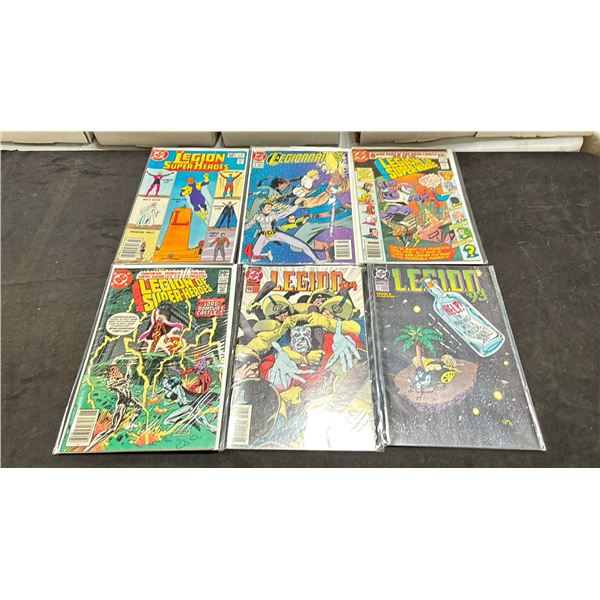 BOX OF ASSORTED COMIC BOOKS