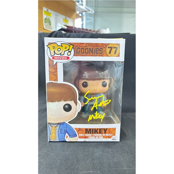 FUNKO POP! MOVIES THE GOONIES #77 MIKEY AUTOGRAPHED BY SEAN ASTIN