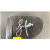 Image 2 : MINI PIANO AUTOGRAPHED BY JAMIE FOXX AS RAY CHARLES IN RAY