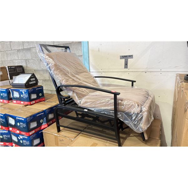 LEMON TREE CHA-REC-228A-B RECLINER PATIO CHAIR *DISPLAY MODEL*