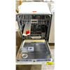 Image 2 : KITCHENAID KUDC10FXWH3 24"W DISHWASHER