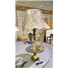 Image 4 : PAIR OF MISMATCHED TABLE LAMPS