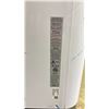 Image 2 : FRIGIDAIRE AIR CONDITIONER **AIR CONDITIONER ONLY/WORKING CONDITION UNKNOWN**