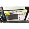 Image 1 : HAMILTON BEACH 0.7 CU. FT. 700 WATTS MICROWAVE