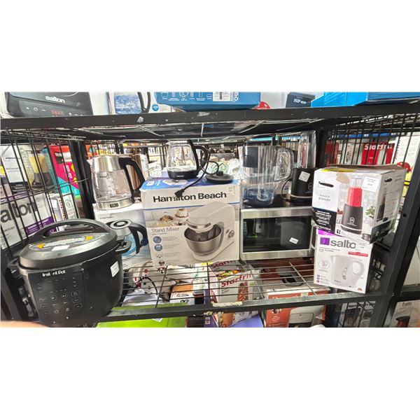 SHELF OF ASSORTED ITEMS INCLUDING; STAND MIXER, PERSONAL BLENDER, AIR FRYER & MORE
