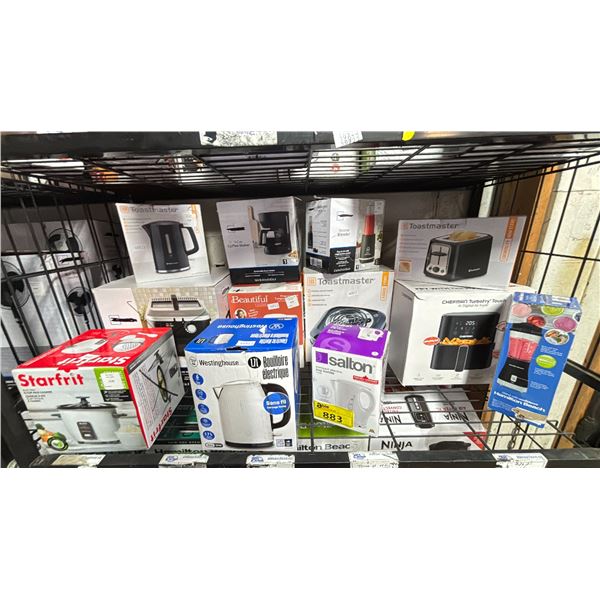 SHELF OF ASSORTED ITEMS INCLUDING; DEEP FRYER, AIR FRYER, KETTLES & MORE
