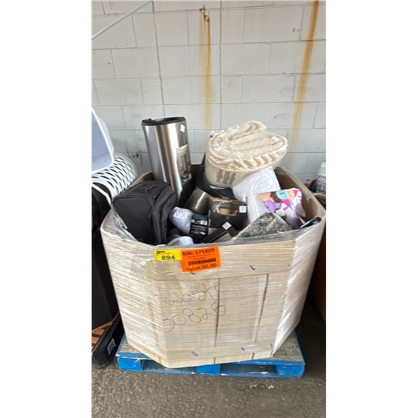 GAYLORD OF ASSORTED ITEMS INCLUDING; BEDDING, WASTE BIN, LUGGAGE & MORE (MAY BE MISSING PARTS &