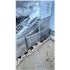 Image 3 : PALLET OF ASSORTED ITEMS INCLUDING; AIR FRYER, END TABLE, MICROWAVE OVEN & MORE (UNKNOWN WORKING