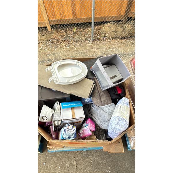 GAYLORD OF ASSORTED ITEMS INCLUDING; 3 DRAWER ORGANIZER, BEDDING, CURTAINS & MORE