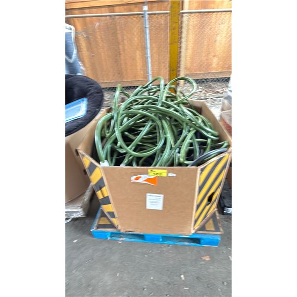 GAYLORD OF ASSORTED GARDEN HOSES