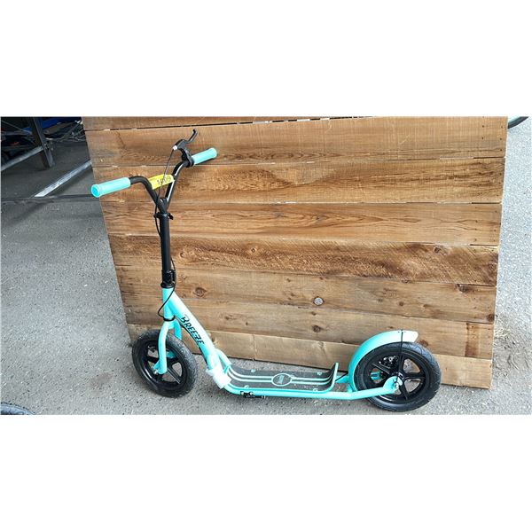 BREEZE STREET RUNNER SCOOTER