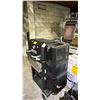 Image 5 : MASTERBUILT GRAVITY SERIES 900 PORTABLE DIGITAL CHARCOAL GRILL & SMOKER WITH BROKEN PIZZA OVEN