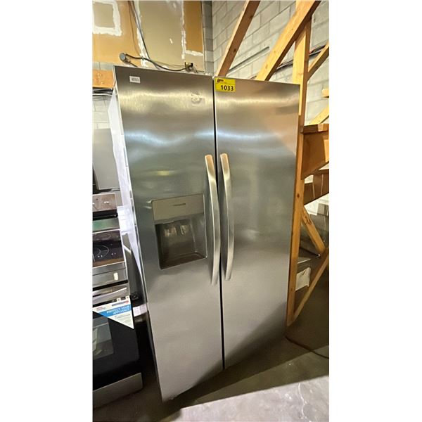 FRIGIDAIRE SIDE BY SIDE FRIDGE WITH WATER/ICE DISPENSER (PLUG DAMAGE, UNKNOWN WORKING CONDITION)