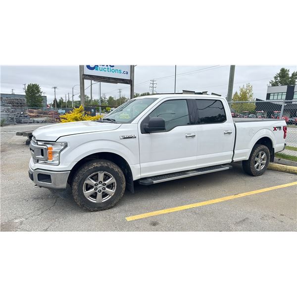 2018 FORD F150 XLT, 4 DOOR CREW CAB PU, WHITE, VIN 1FTFW1E56JFC82551