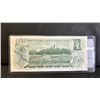 Image 2 : (3) 1973 CANADA 1 DOLLAR BILLS IN SLEEVE. SEQUENTIAL SERIAL NUMBERS