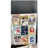 Image 2 : 2 BINDERS OF ASSORTED SPORTS CARDS
