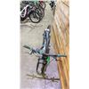 Image 2 : GT 27 SPEED BIKE *FRONT WHEEL NEEDS REPAIR*