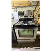 Image 1 : WHIRLPOOL 4 BURNER OVEN