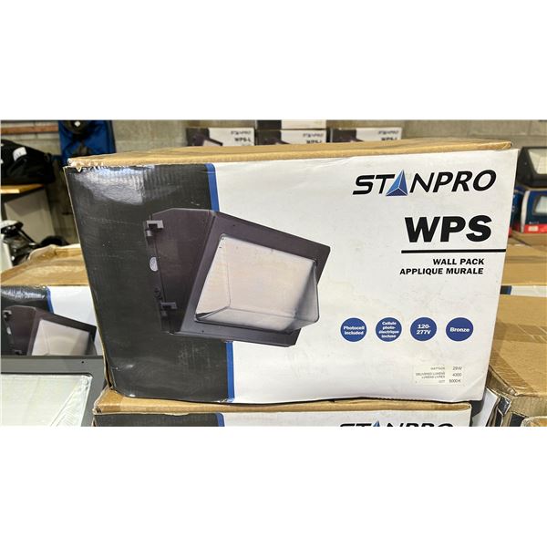 STANPRO SMALL WALLPACK 29W 5000K LIGHT