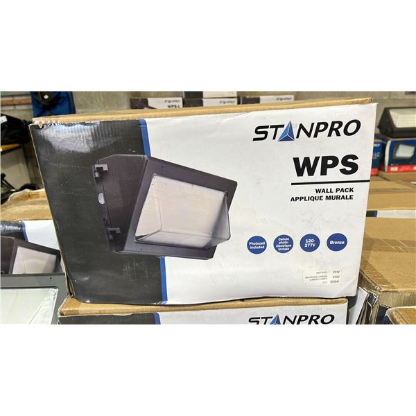 STANPRO SMALL WALLPACK 29W 5000K LIGHT