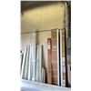Image 1 : GROUP OF ASSORTED SIZE BLINDS