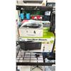 Image 3 : HAMILTON BEACH MICROWAVE OVEN, TOASTMASTER ELECTRIC SINGLE BURNER, SINGLE SERVE COFFEE MAKER,