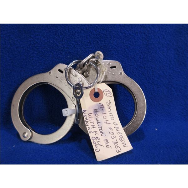 Smith & Wesson M-104 Handcuffs with Key # 037053