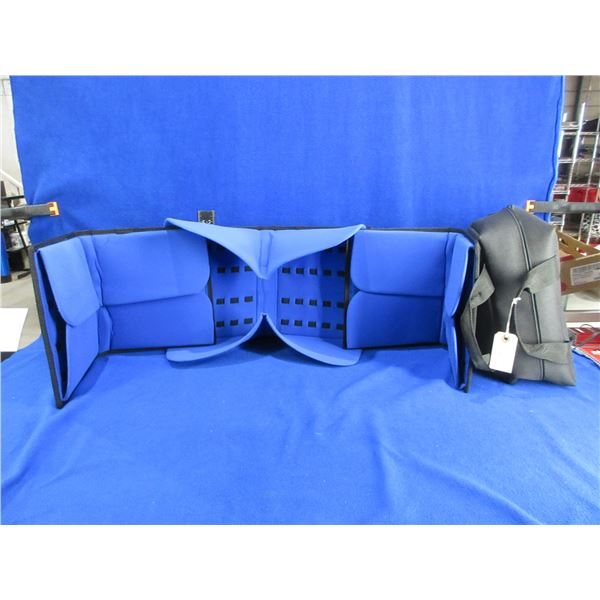 Hickory Hill Knife Display Cases (Folders) with Carry Bag