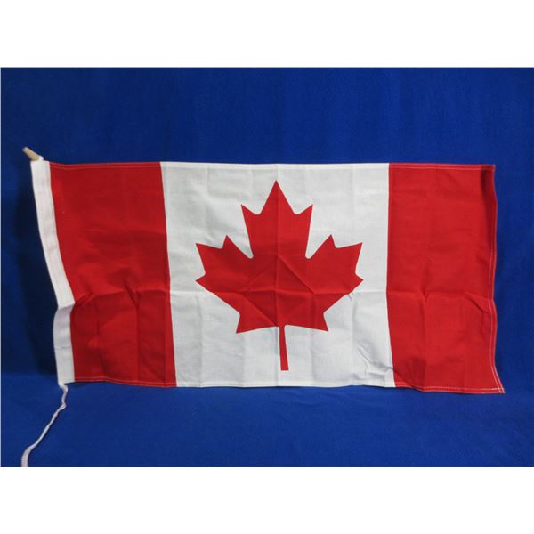 Indoor Canada Flag with Rope and Toggle - 18" x 36"