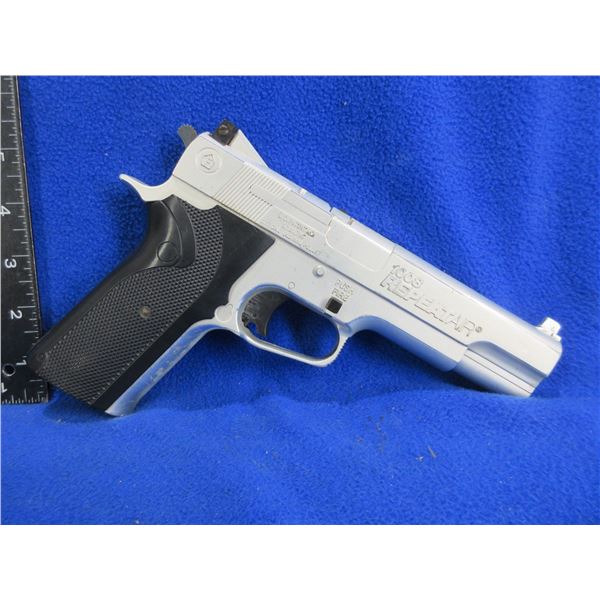 No PAL Required - Crosman 1008 Repeater Pistol in 177 Cal