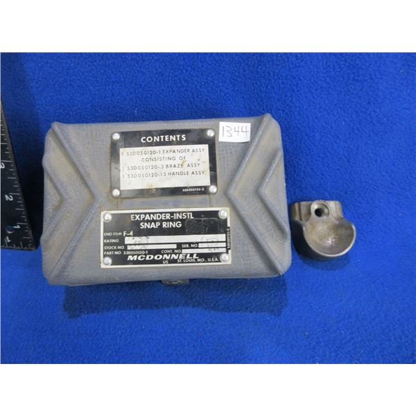 Target Rifle Hand Stop and USAF Expander Snap Ring Box