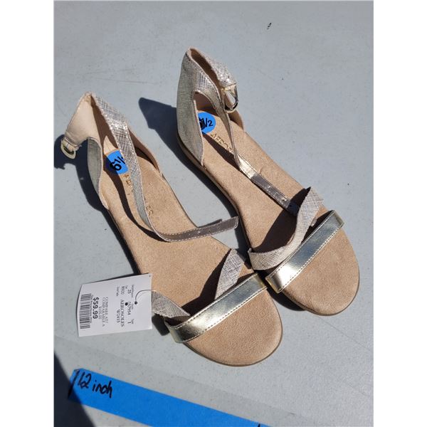 Aerosoles Gold Flats - Sz 6.5