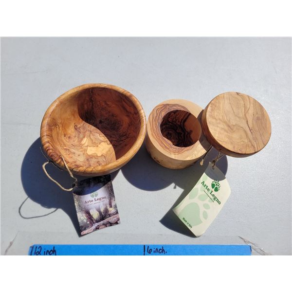 Lot of 2 Arte Legno Wooden Bowls