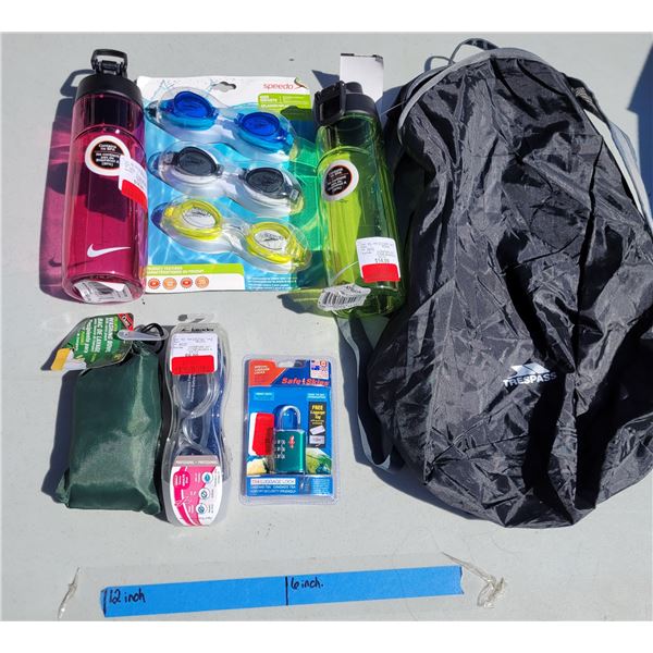 Swimmeres Lot - Water Googles, Lock, Water Bottles, Trespass Bag