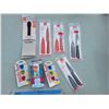 Image 1 : Kitchen Lot - Mini bites, 2x Joie Watcher, Wilton Jumbo Cookie Spatula, 4x Kuhn Rikon Knives