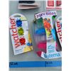 Image 2 : Kitchen Lot - Mini bites, 2x Joie Watcher, Wilton Jumbo Cookie Spatula, 4x Kuhn Rikon Knives