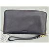 Image 1 : Fossil RFID Wristlet Wallet