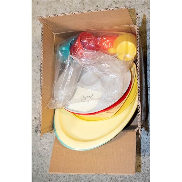 VINTAGE PLASTIC DISHES STERILITE