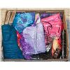Image 1 : SCARVES/PURSES/WALLETS - ESTATE