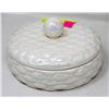 Image 1 : VINTAGE ARNELS CERAMIC CREAM QUILTED
