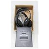 Image 1 : LINCOLN NAVIGATOR WIRELESS BACK SEAT HEAD PHONES