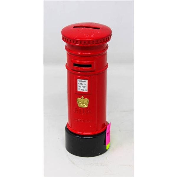 VINTAGE BRITIAN METAL POSTAL BOX COIN BANK W/QE II