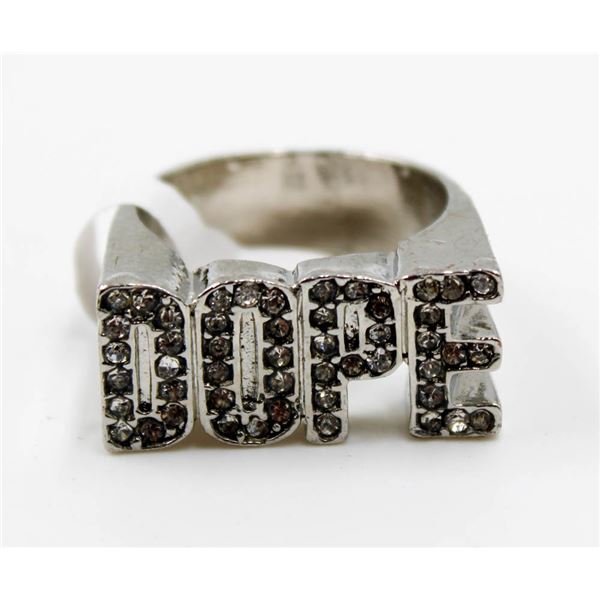 LARGE GOLD TONE DOPE RING SZ 10