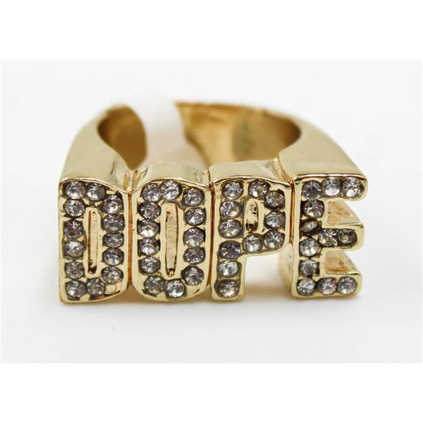 LARGE GOLD TONE DOPE RING SZ 8