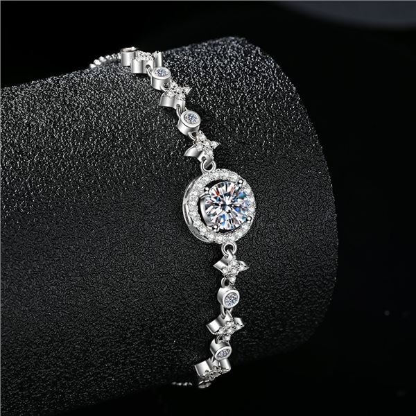 1 CT GRA CERTIFIED ROUND BRILLIANT MOISSANITE