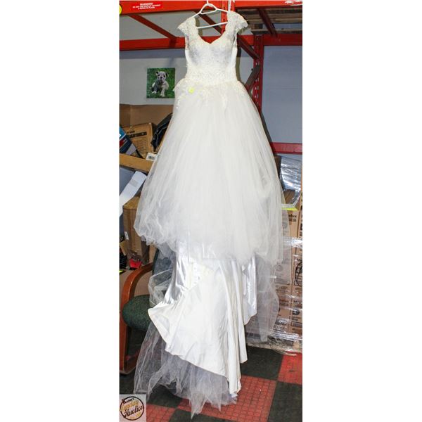 WEDDING DRESS