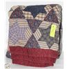 Image 1 : VINTAGE STAR PATCHWORK QUILT-ESTATE