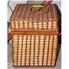 Image 1 : PICNIC BASKET WITH KIDS TOYS - ESTATE