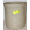Image 1 : 2 GALLON IMPERIAL VINTAGE CERAMIC JUG